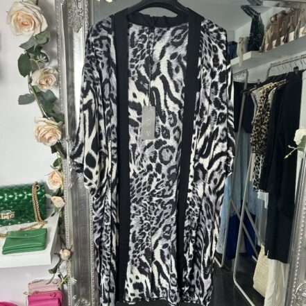 Grey Leopard Print Kimono – Plus Size