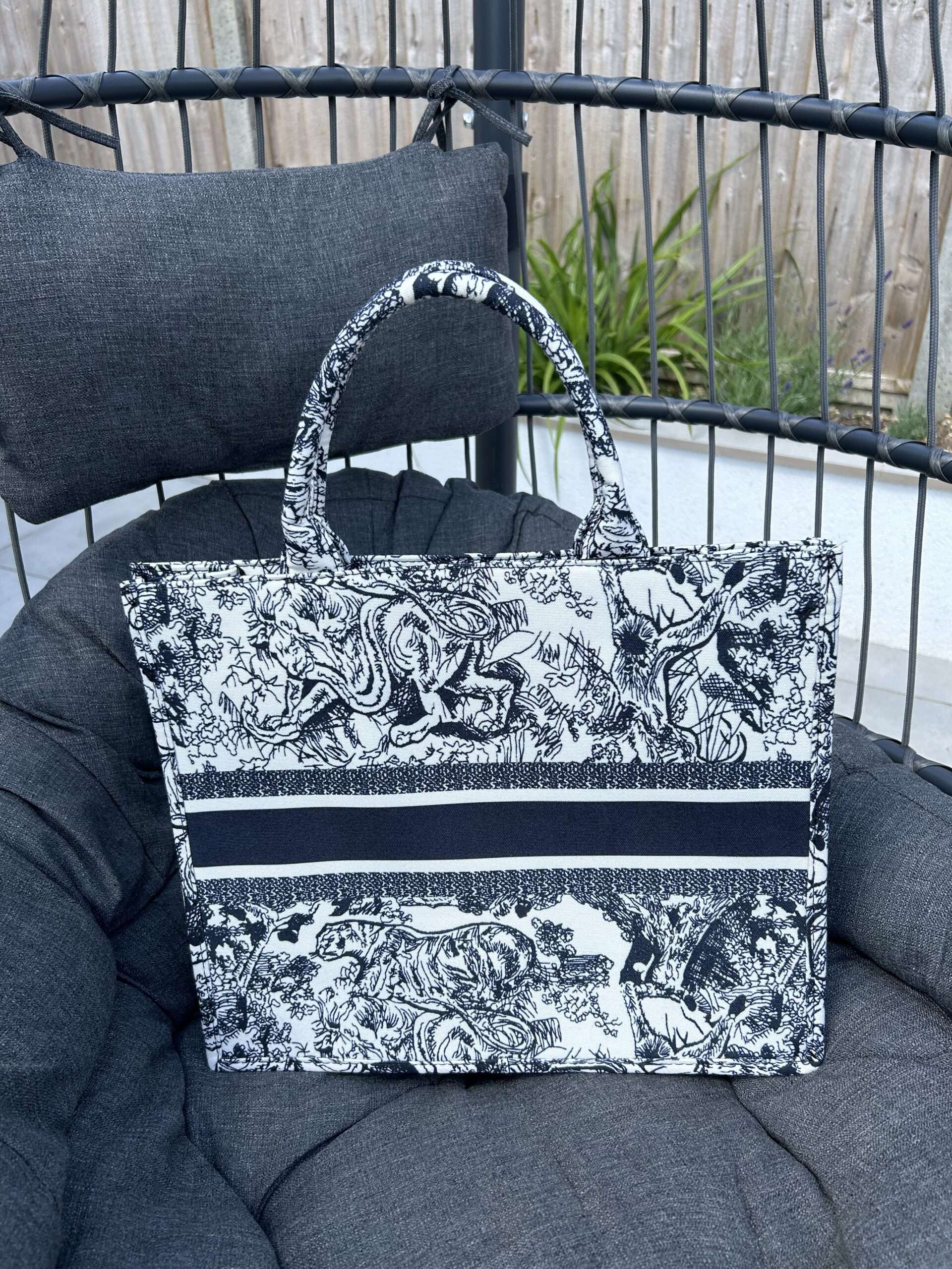 Cuba Tote Bag
